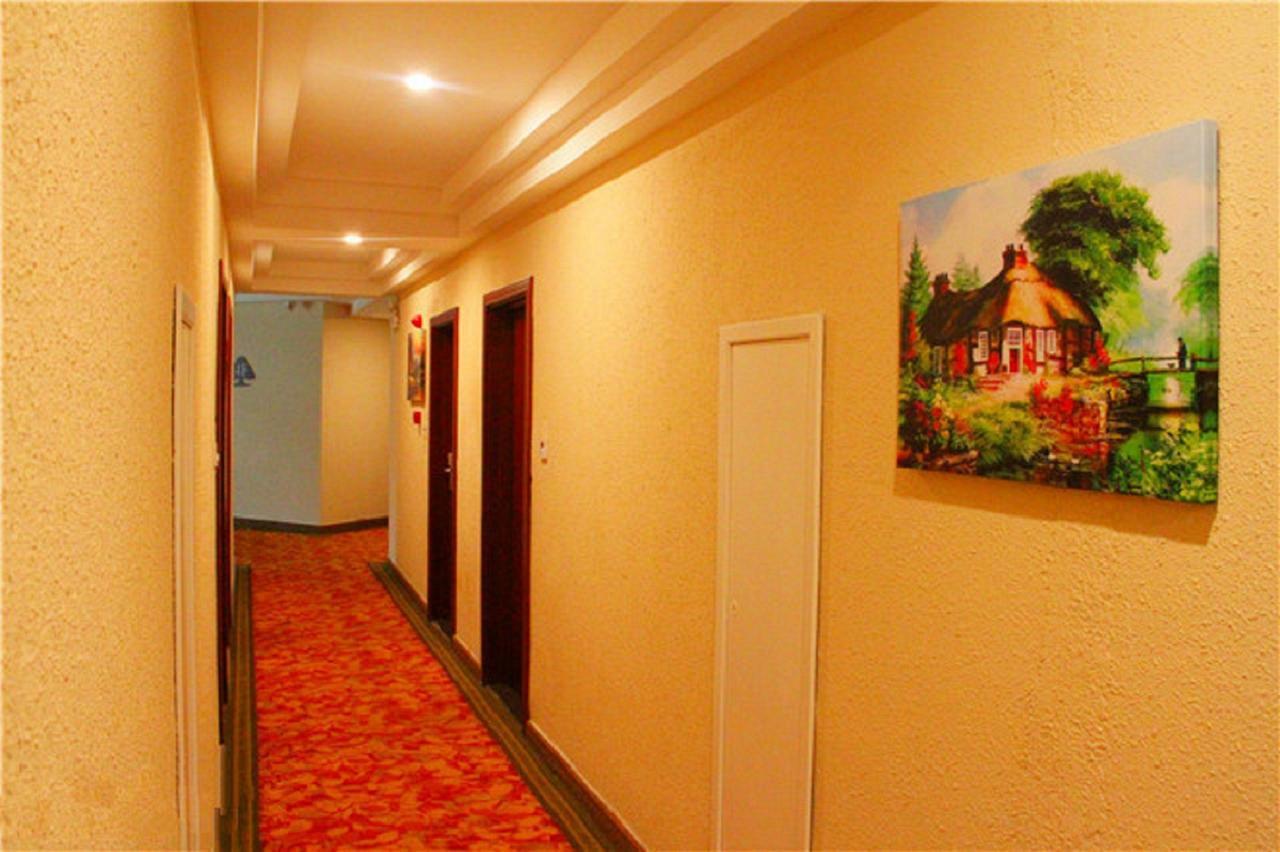 Greentree Inn Shanghai Expo Site South Yanggao Road Subway Station Express Hotel Экстерьер фото